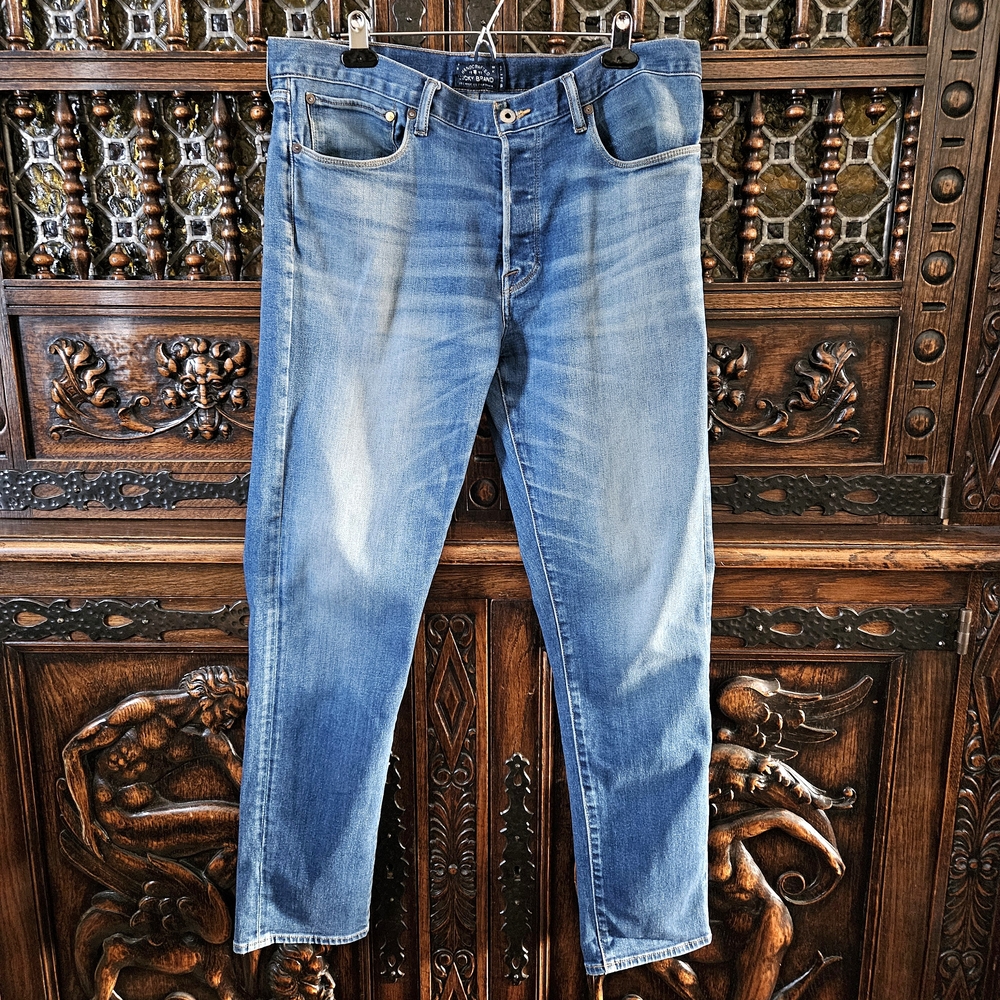Lucky Brand Blue Straight Jeans with Distressed Details
